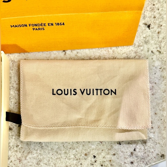 LOUIS VUITTON Mini Monogram Conte de Fees Butterfly Porte-Monnaie Coin Purse - Picture 4 of 14